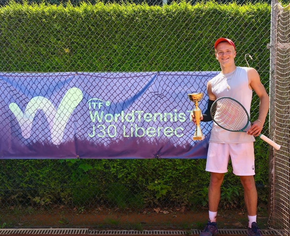 hannes-luepkes-itf-j30-final-liberec-2025-titel Hannes Lüpkes of nensel tennis academy reaches the ITF J30 Liberec final after an unbeaten run from qualifying